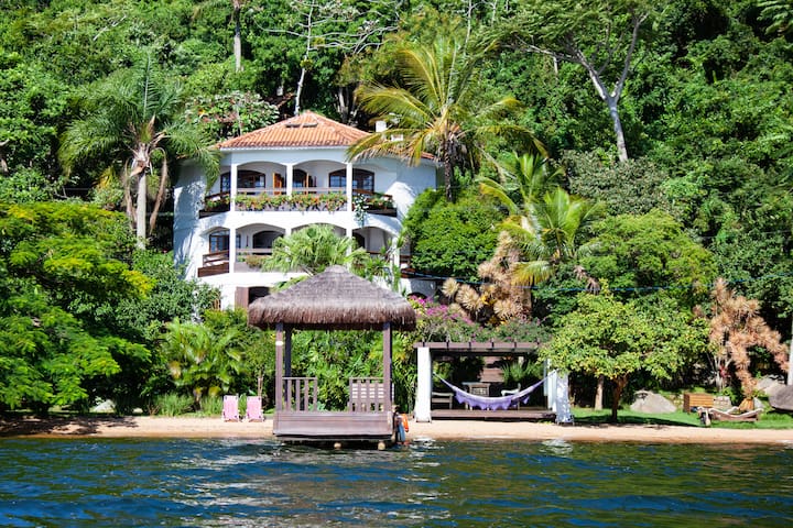 Beach House Loft Traiano