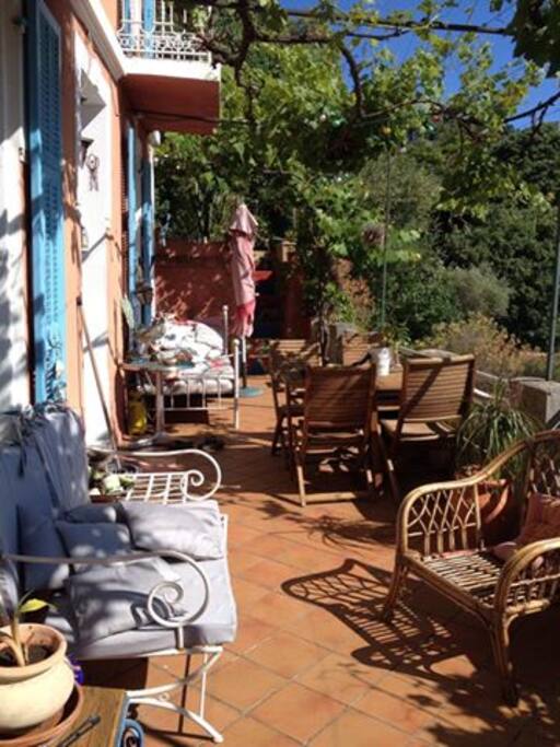Terrace with a 360 view on Nice and its gems