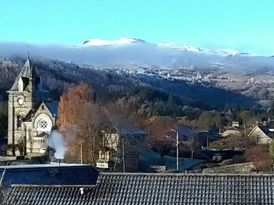 Wintry view from the bedroom.