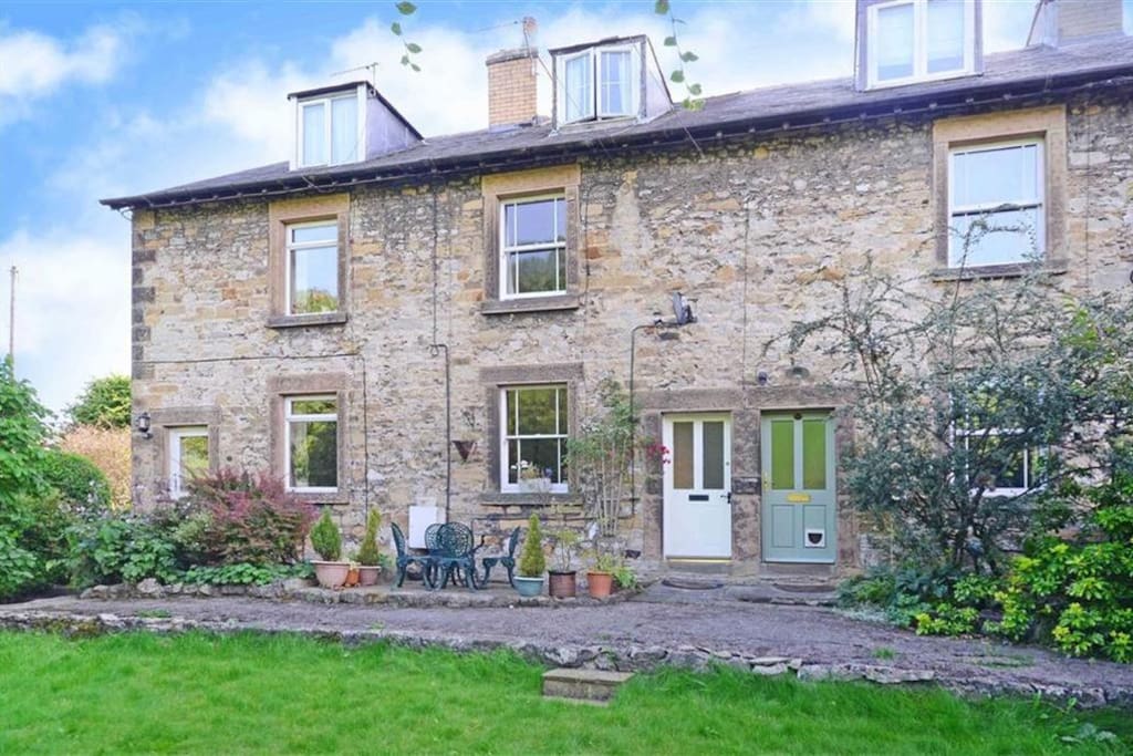 Primrose Cottage Cottages for Rent in Bakewell, England, United Kingdom