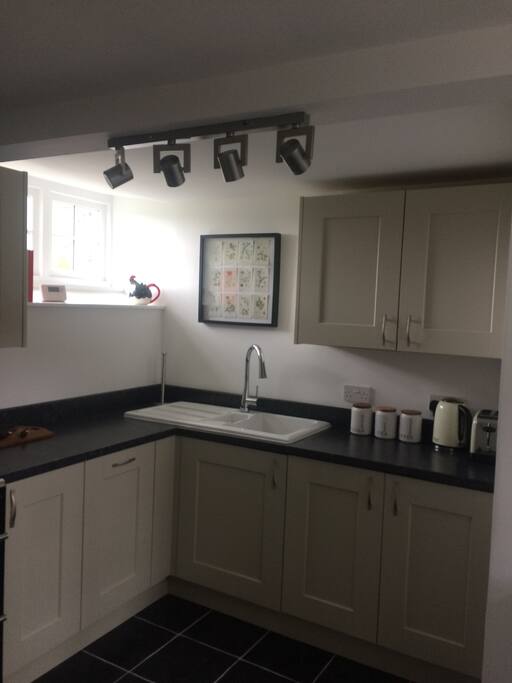 Brand new, fully equipped kitchen
