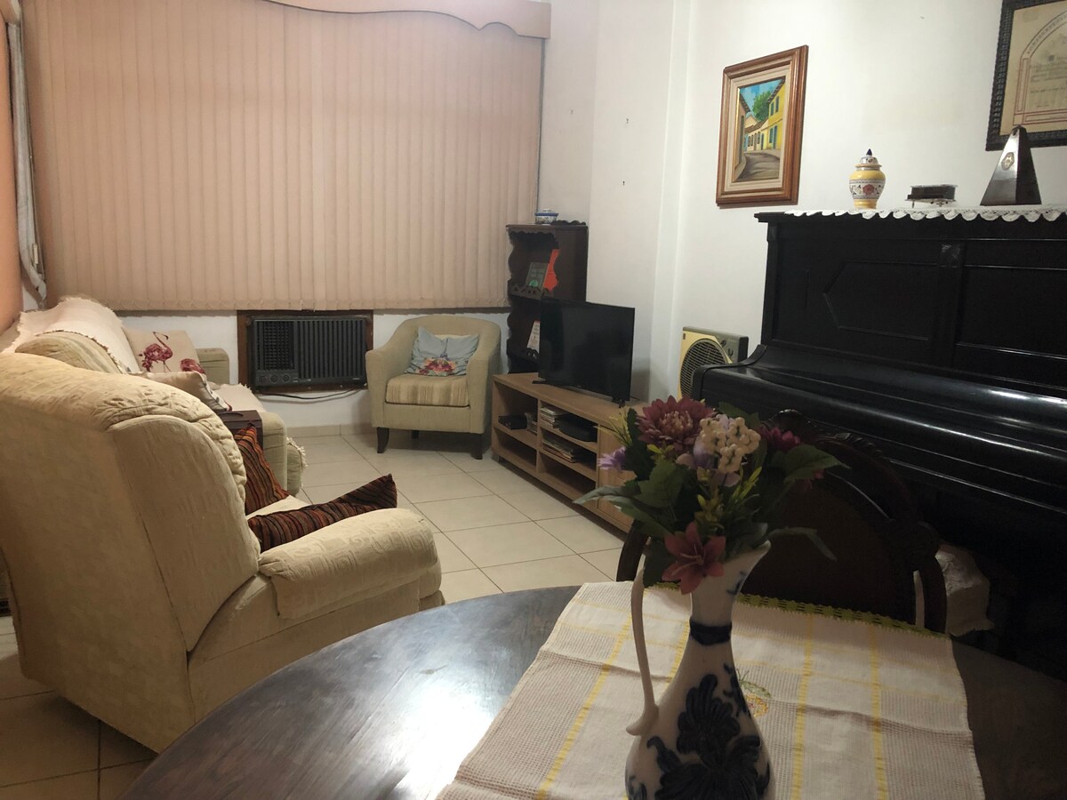 Top Airbnb: Cozy 2 bedrooms in Maracanã em Maracanã