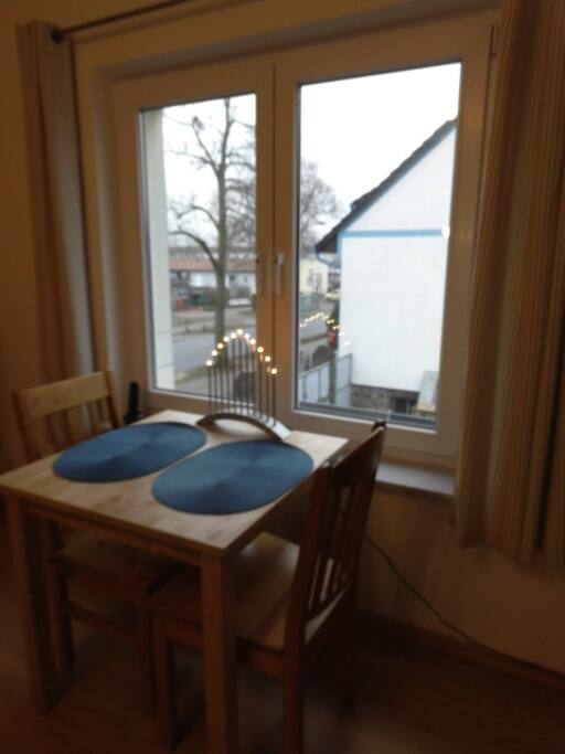 Großer Wohnraum mit Essplatz