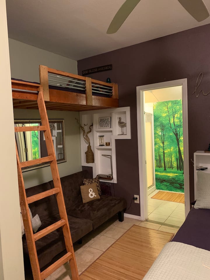 A Perfect Little Getaway In The Woods - Lake Texoma