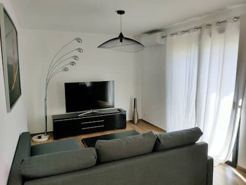 Airbnb performant: Garden and 2 bedrooms, St Florent center à Saint Florent