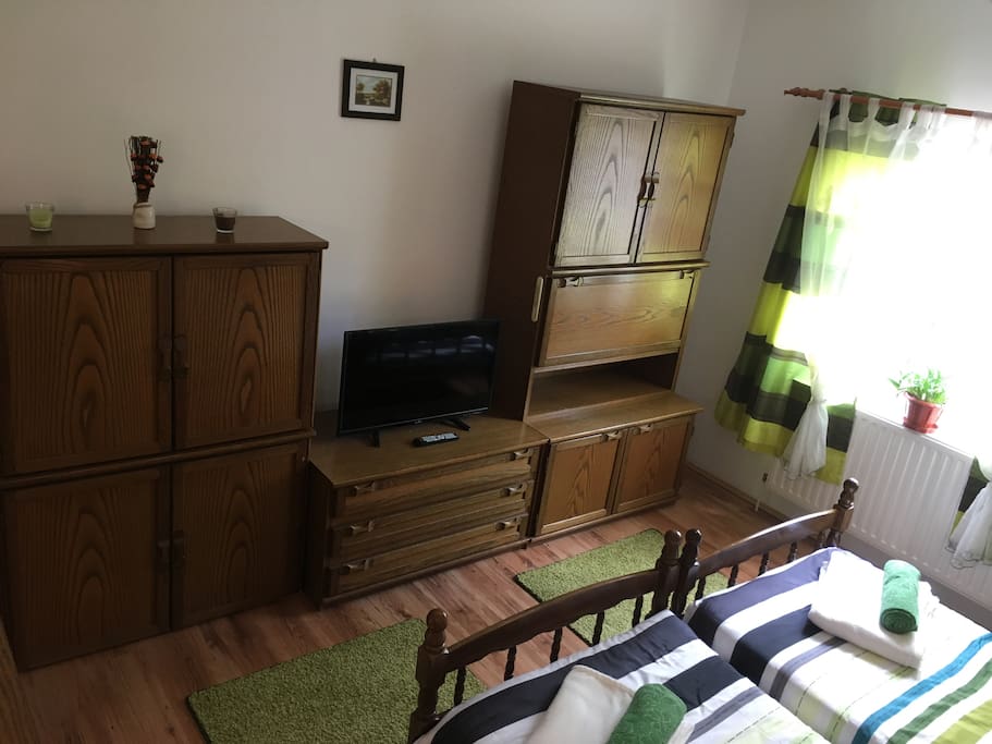 Wardrobe+TV