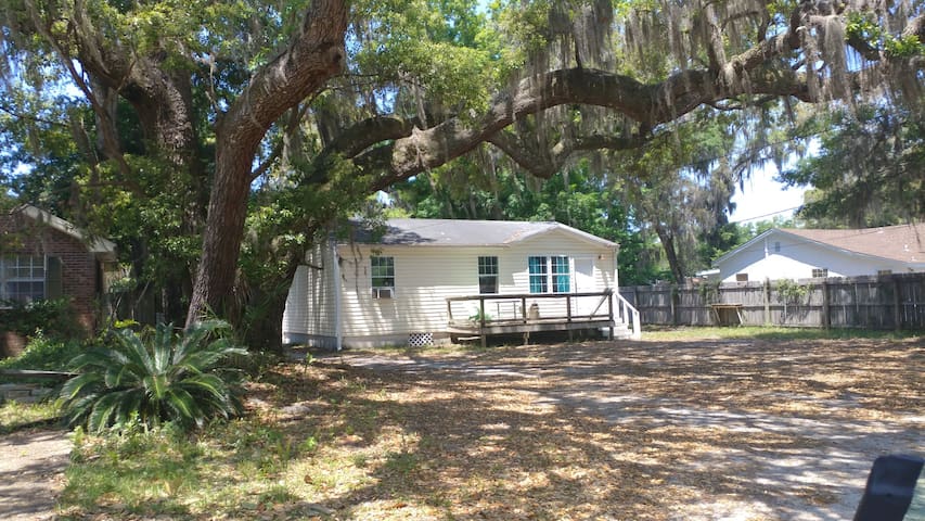 No density w/ parking at your door! 50% discounts!