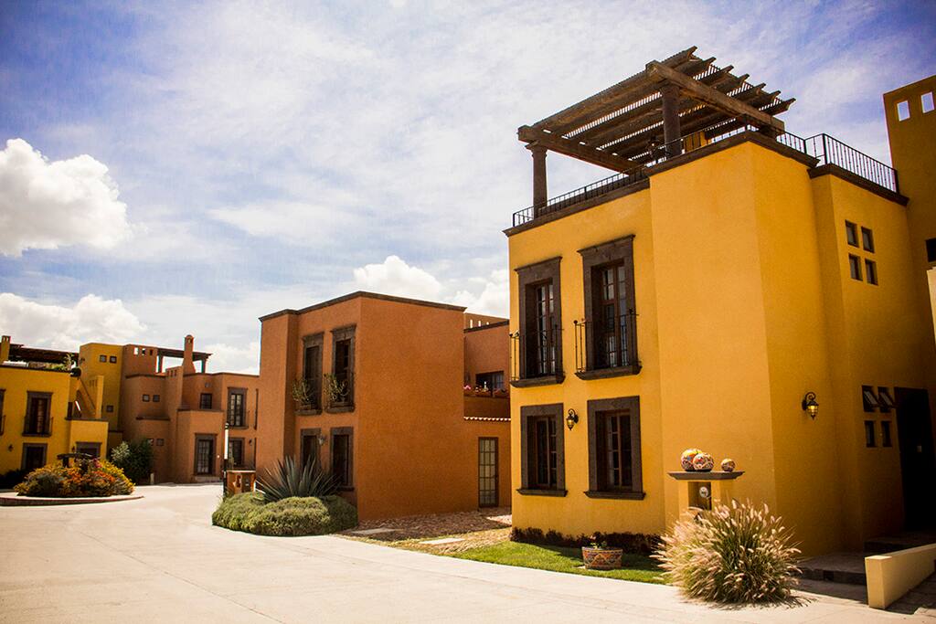 FACHADA DE LA CASA