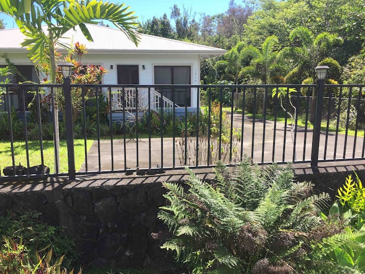 Beach Road House Bungalows for Rent in Keaau, Hawaii, United States