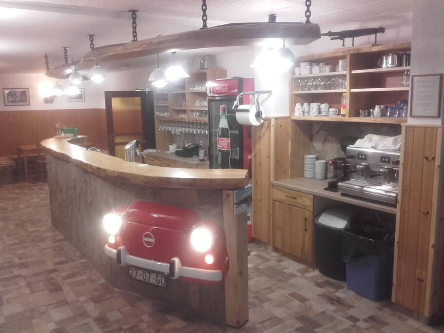 bar