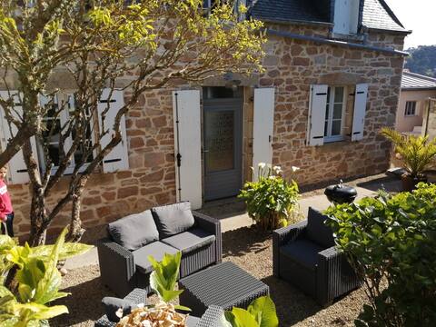 Sea house 200 m from the Sea of Brittany