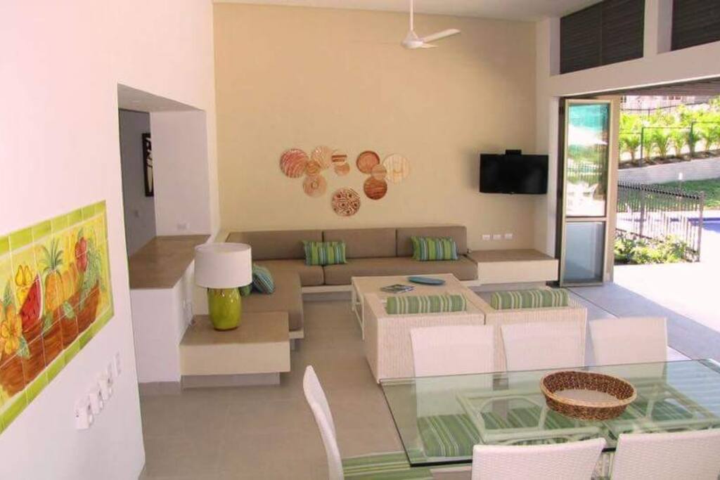 Sala- comedor amplia