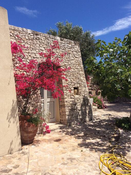ingresso cucina dall'esterno