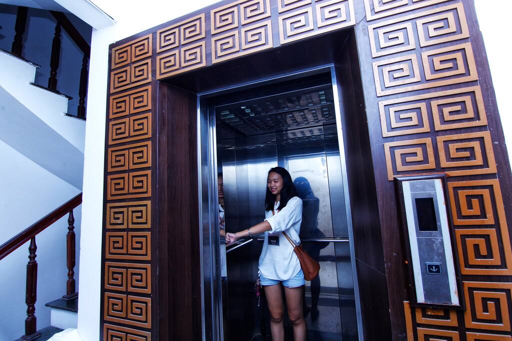 Elevator