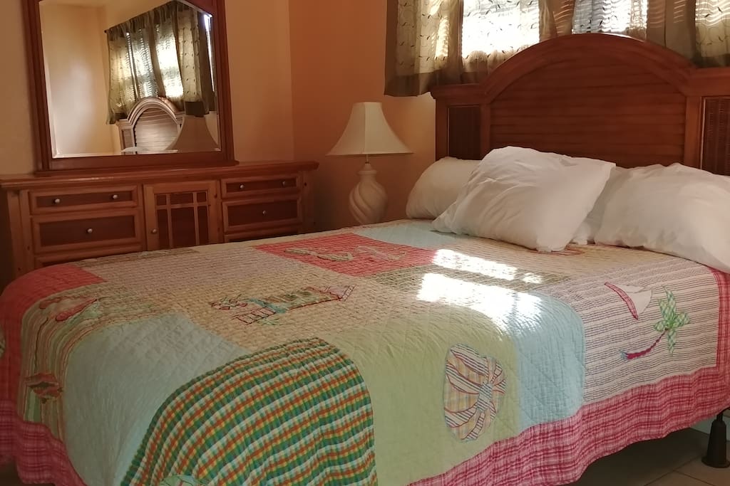 Queen size bed