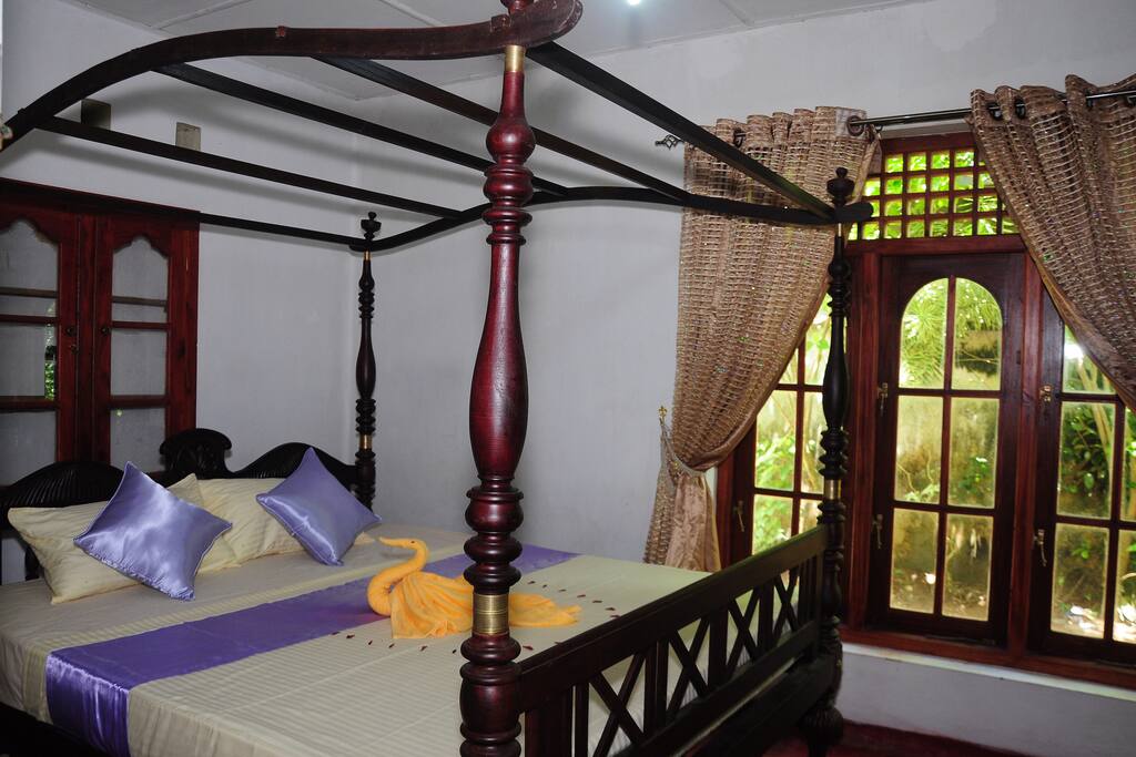 Bed room