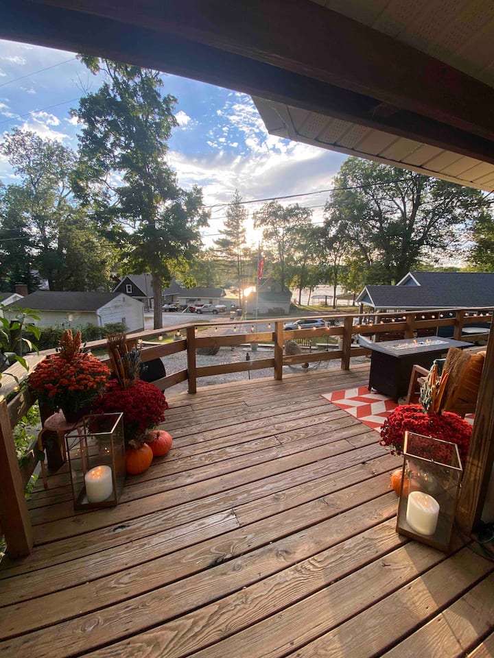 Cozy lake house w/views of Lake Freeman! Houses for Rent in