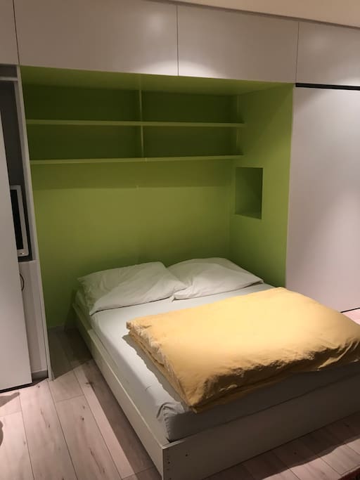 Double bed