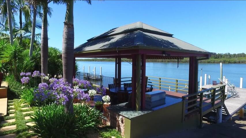 Paradise on the Riverside gallery image 2