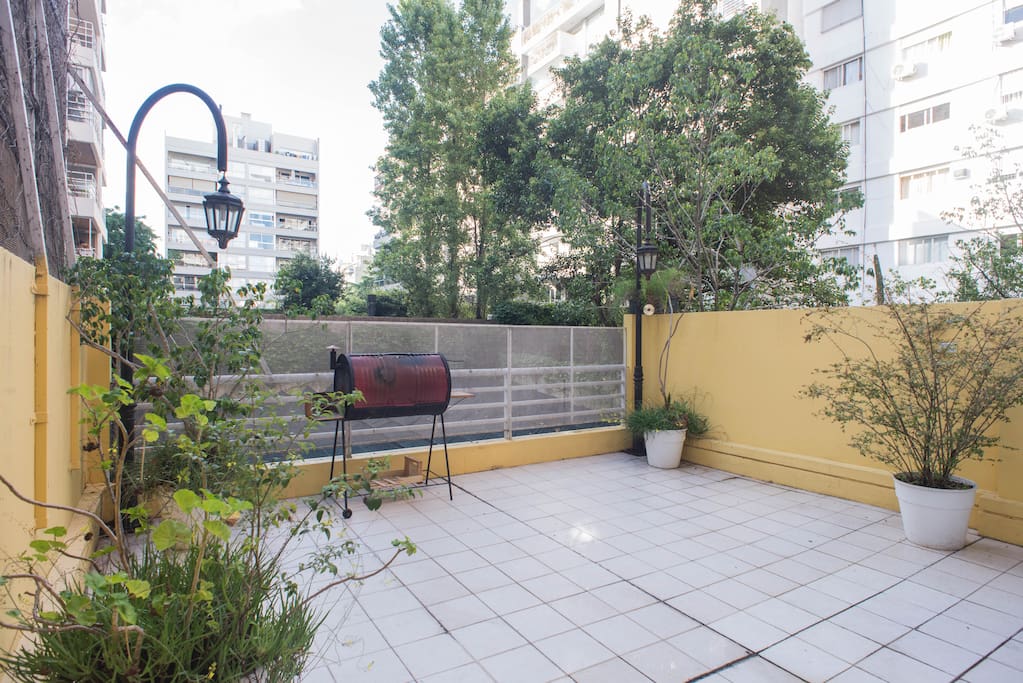 A huge Patio with grill exclusive use from this apartment.