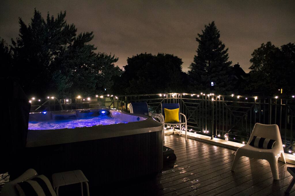 Rooftop deck with 2017 Jacuzzi hot tub