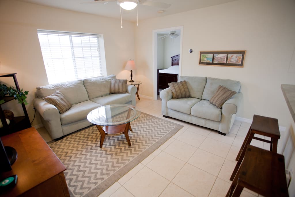 Condo in the Heart of Grand Cayman Apartments for Rent in Town, Grand Cayman, Cayman