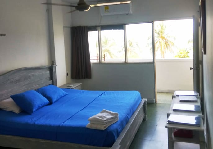 Habitación con vista al mar, centro histórico 305