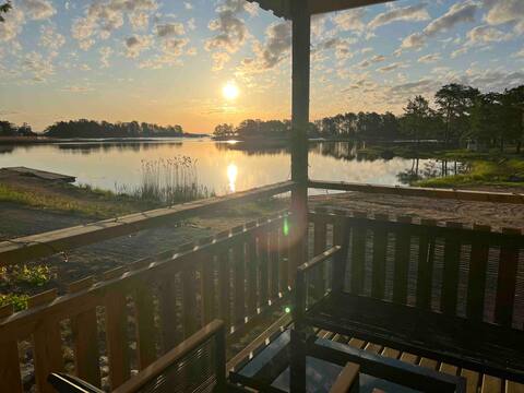 Beautiful lake view and relaxing environment.