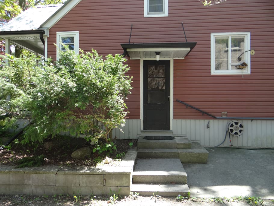 Side door entrance