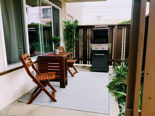 2 Bd 2bth- Blue Agate- 1.5 Blk to Beach Nice Clean gallery image 5