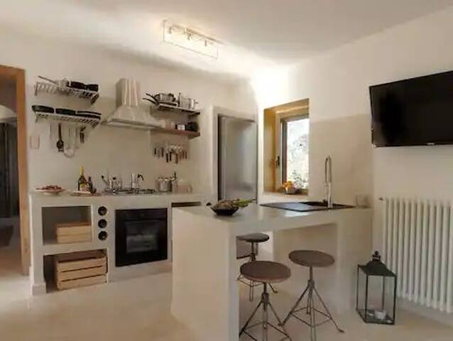 Reduced rates across September, October, November gallery image 4