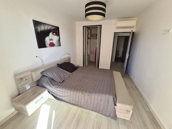 საძინებელი საგარდერობო ოთახით