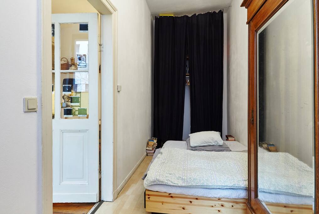 Bedroom (bed with futon mattress)