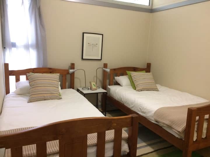 El dormitorio 3 tiene 2 camas tamaño king.