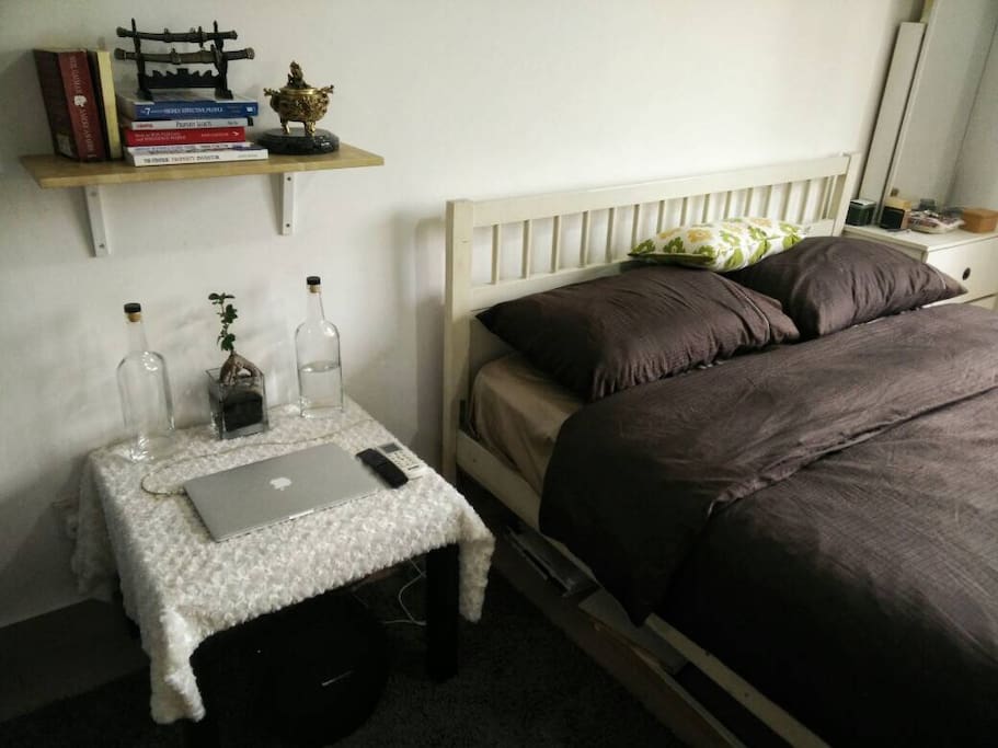 Simple
IKEA furnishing