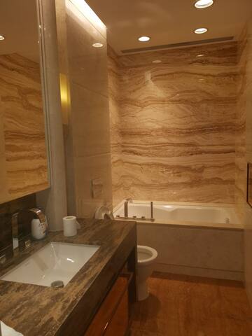 香港元朗六房别墅出租 gallery image 2