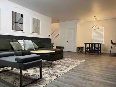 Top performing Airbnb: WALK 2BLKS to FIFA/MBS-GWCC+Park Free | Sleeps 10 in Vine City