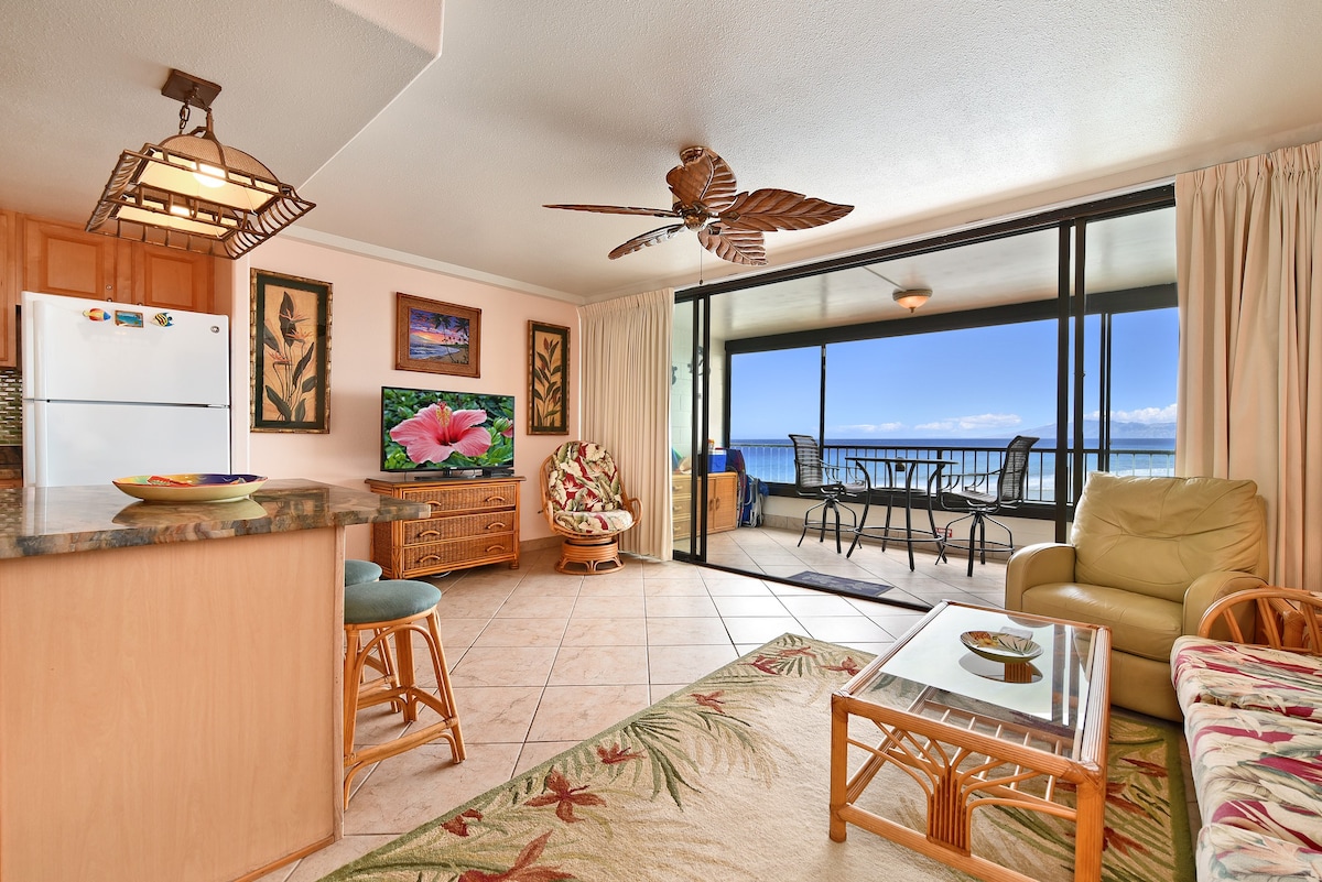 Maui Kai 205 ~ 100% Oceanfront w/ large lanai! - Condominiums for