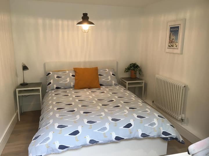 10 Best Airbnb Vacation Rentals In Bognor Regis, UK Updated 2024