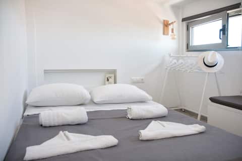 Axos apartments Basil Studio