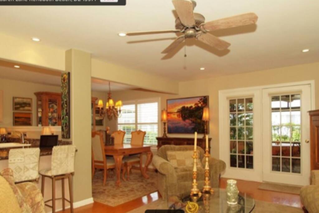 1st Floor Living Area