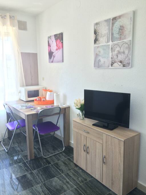 Room, TV, Table and stools