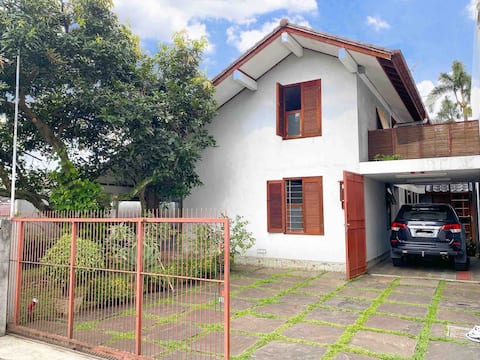 Tiara Guest House Bandung, 5 min from Exit Pasteur