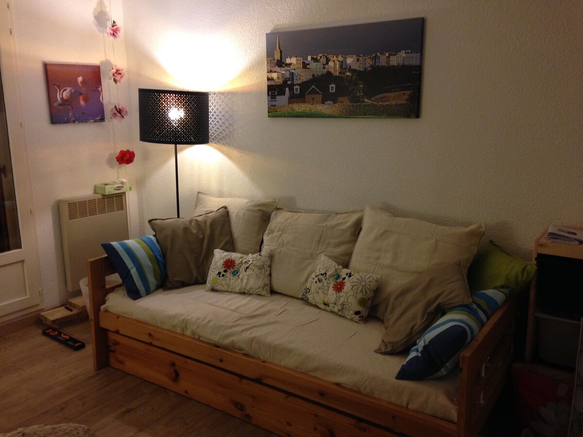 ห้องนั่งเล่น/สองเตียง