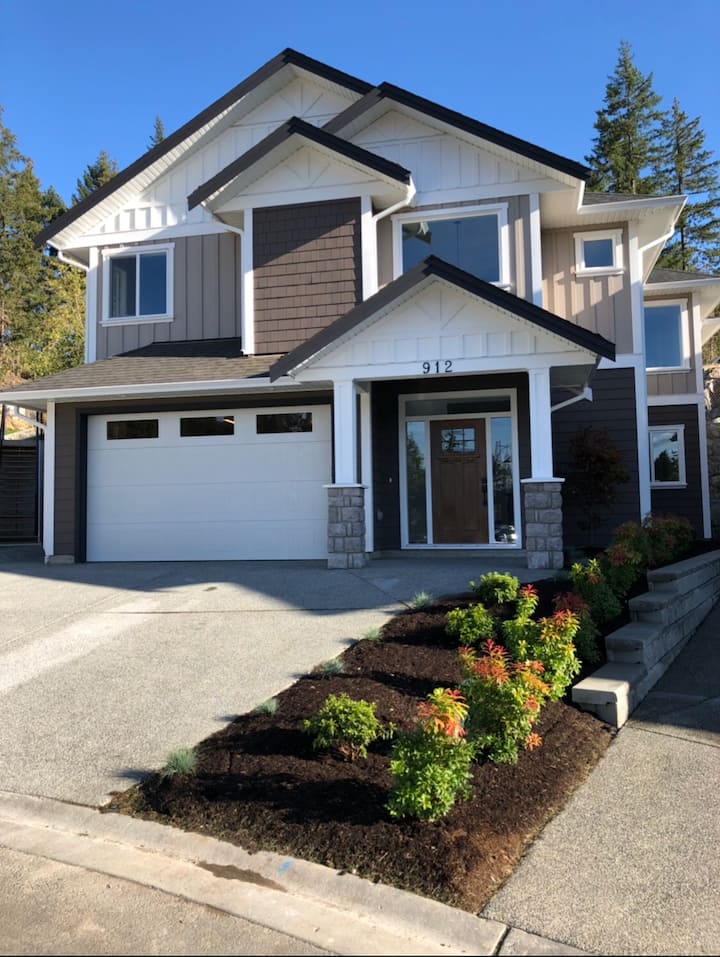 Stunning And Elegant New Home! Houses for Rent in Langford, British