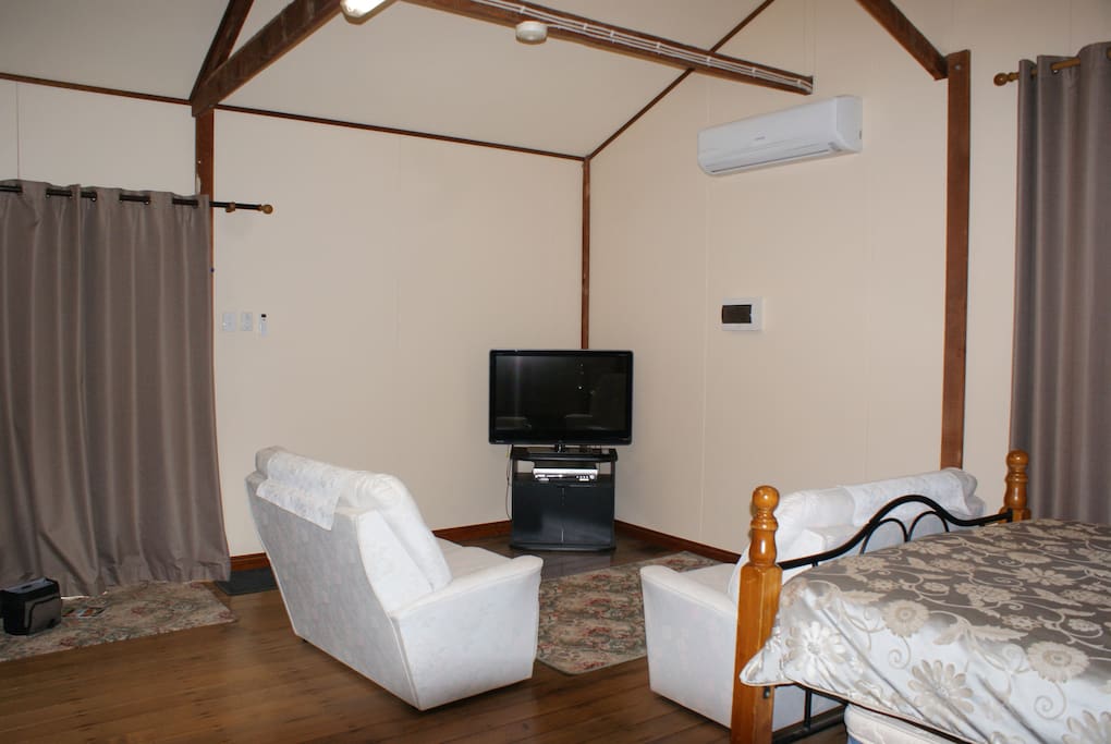 Lounge area, flat screen TV and DVD Player