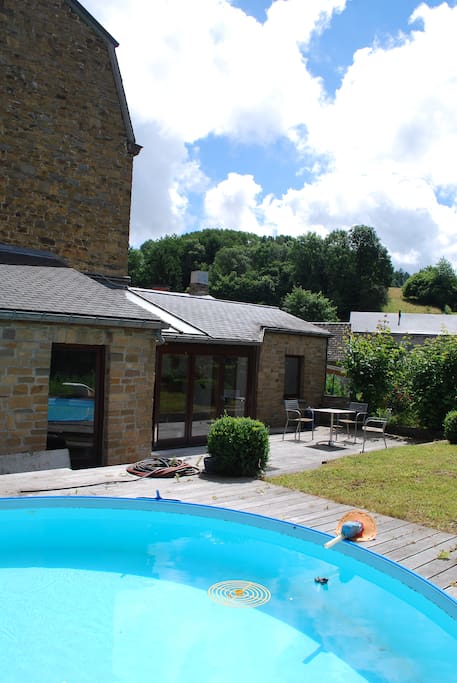 façade arrière, jardin et terrasse