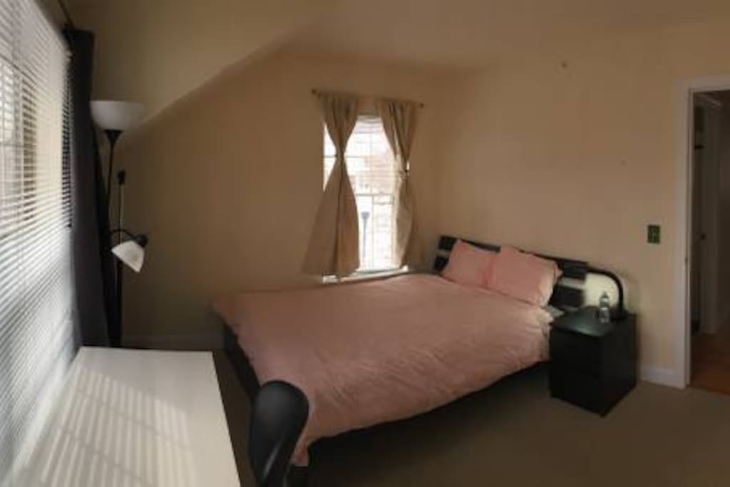 PRivate bedroom with queen size bed and airbed (optional)