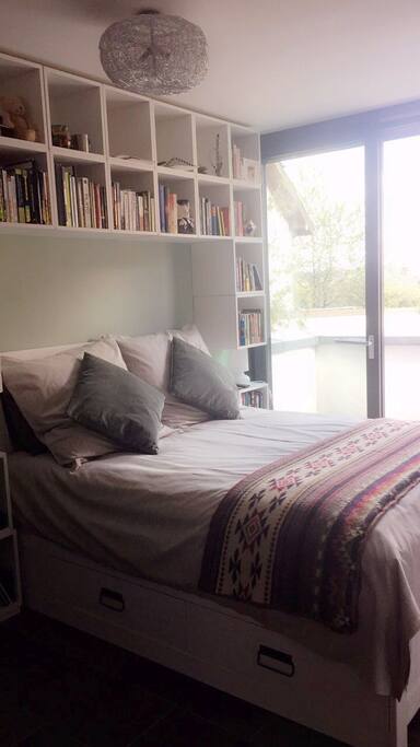 Bett