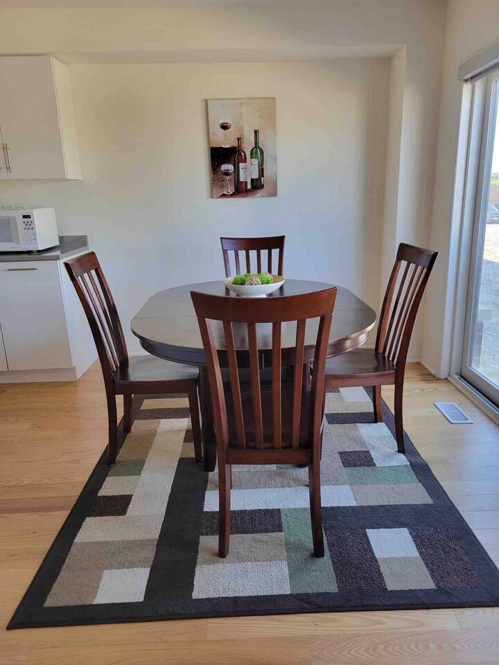 10 Best ShortTerm Rentals In Bowmanville, Canada Updated 2024 Trip101